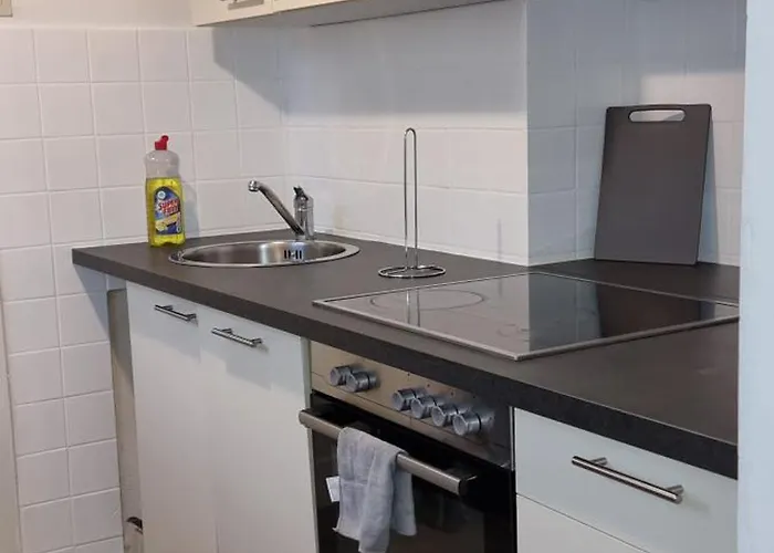 Lägenhet 3 In - Free Parking - Self Check In *