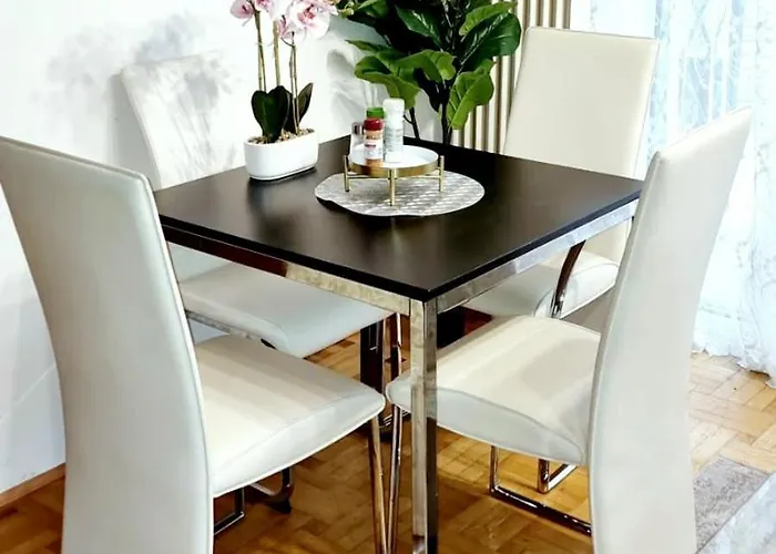 3 In - Free Parking - Self Check In * Linz